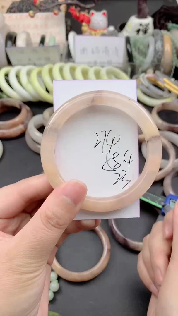 未镶嵌手镯石英质玉274