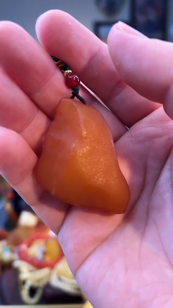 琥珀颈饰未镶嵌吊坠