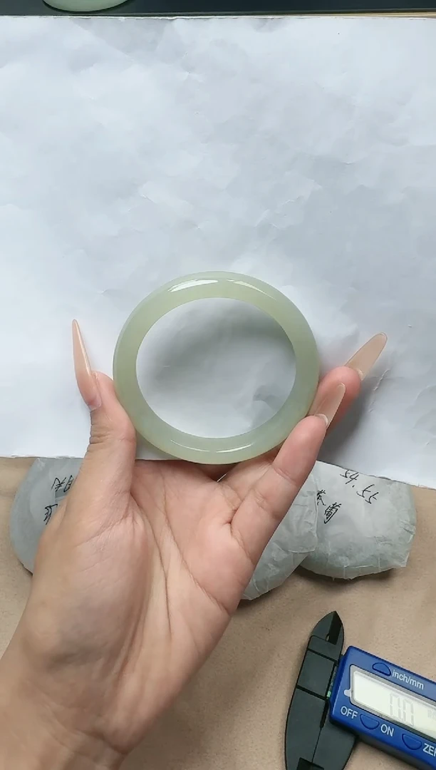 【闪购商品】和田玉手镯未镶嵌54/55圈口YY