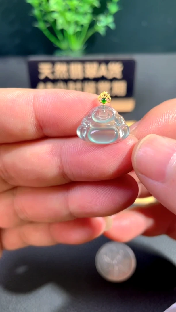 颈饰18K金镶嵌翡翠翡翠