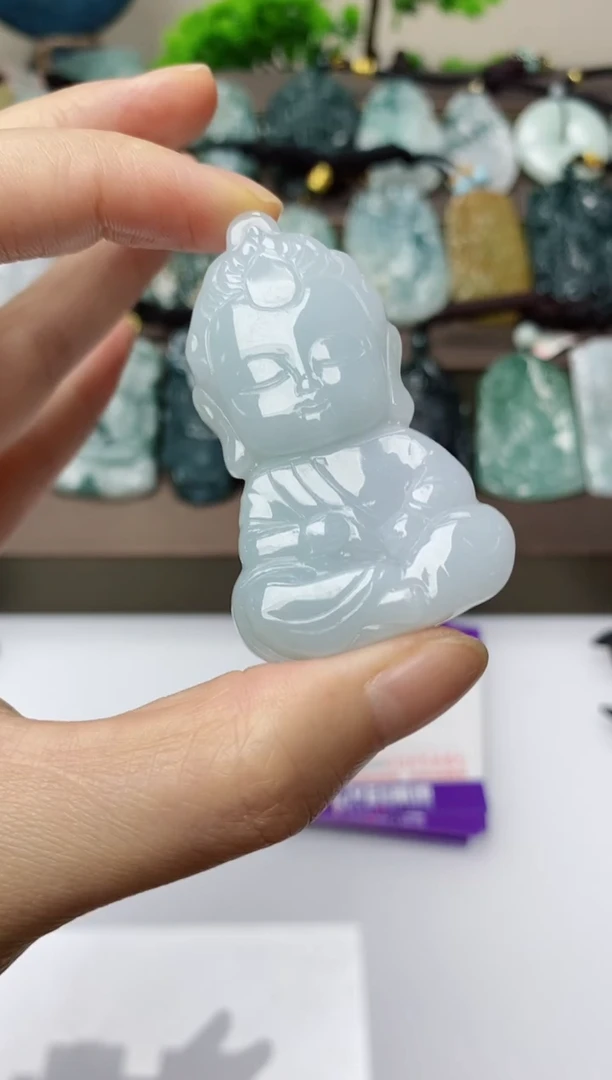 翡翠未镶嵌颈饰