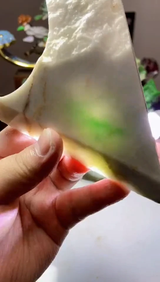 翡翠未镶嵌颈饰天然A货缅甸翡翠