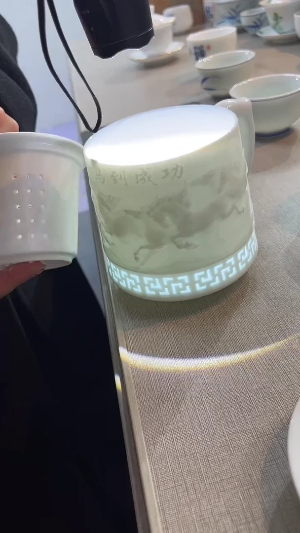 景德镇高温瓷影青瓷办公杯马到成功