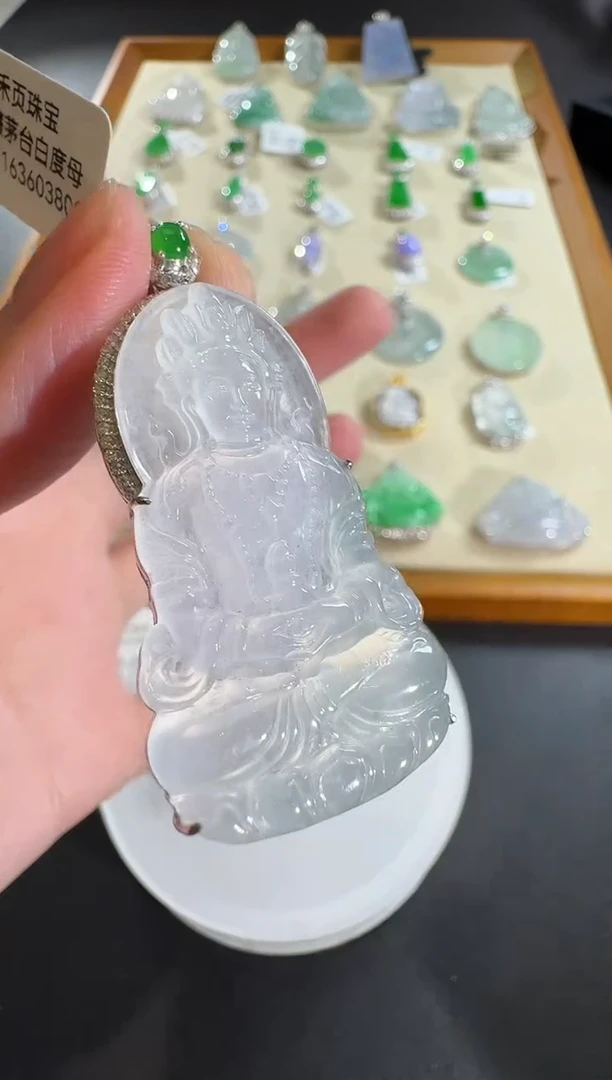 【闪购商品】翡翠吊坠(不含链)18K金镶嵌【源头工厂】钻石镶嵌