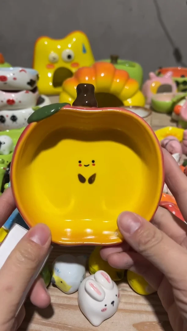 7手工手绘陶瓷品