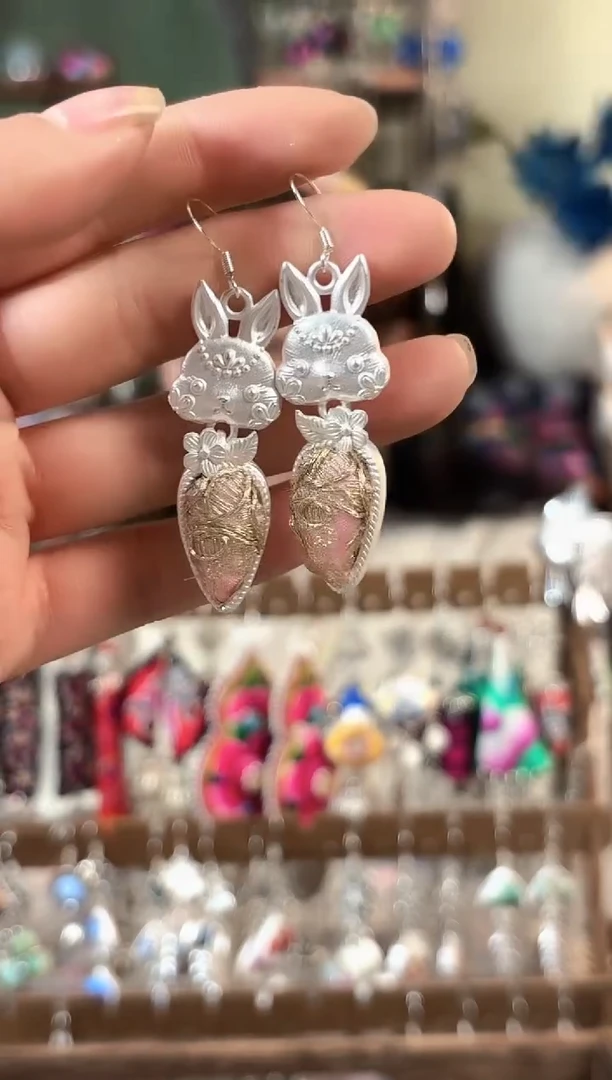 彩云南阁非遗老绣苗银饰品671