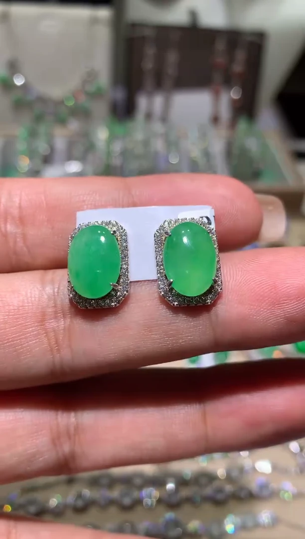 银S925镶嵌翡翠耳饰耳钉