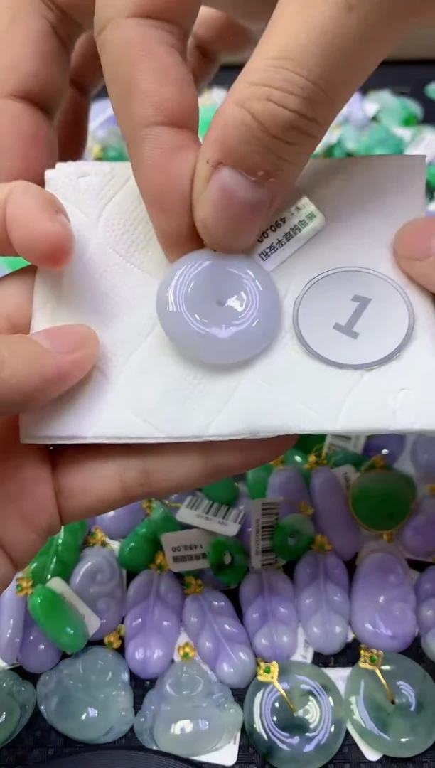 颈饰未镶嵌翡翠天然缅甸翡翠A货