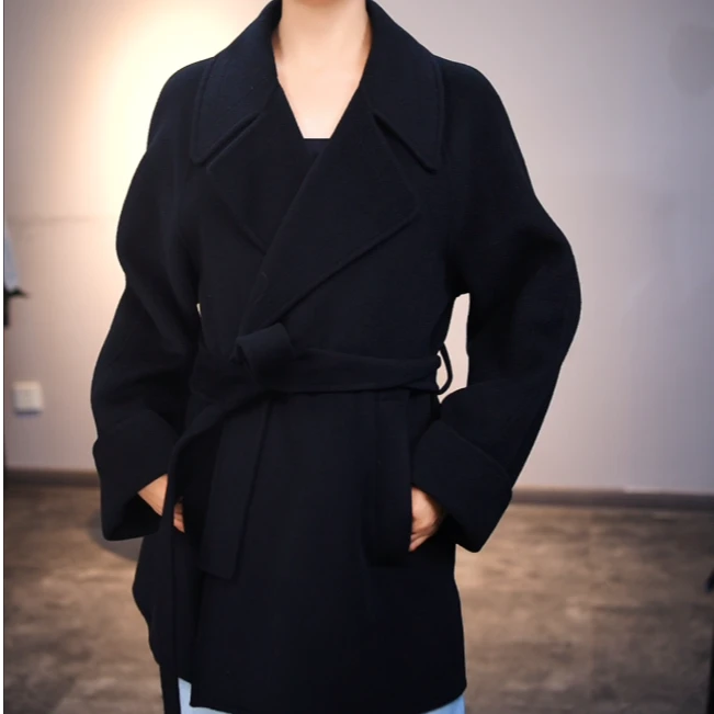 女式百搭中长款羊毛大衣