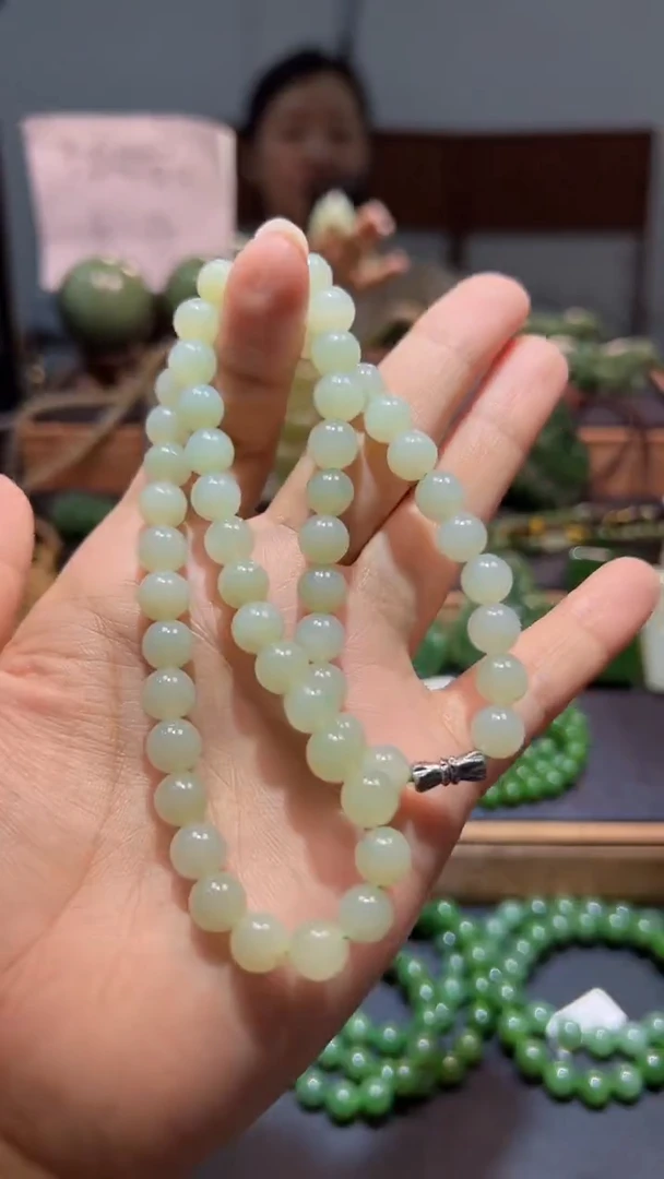 颈饰未镶嵌和田玉多样性发一