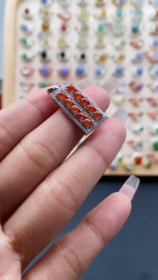 【闪购商品】翡翠颈饰银S925镶嵌缅甸天然A货翡翠333 7+