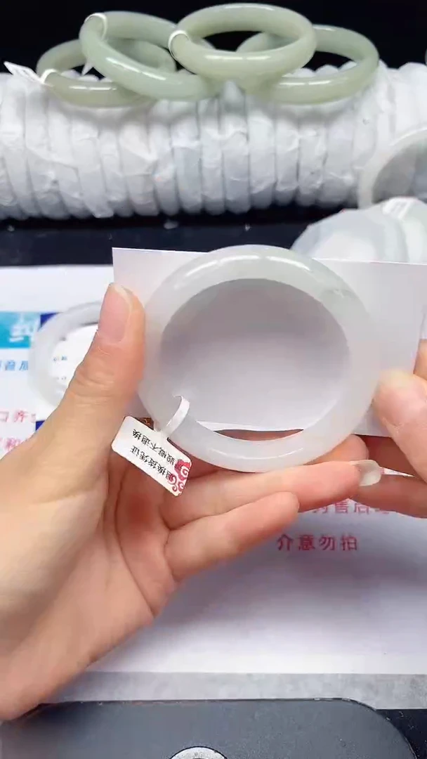 未镶嵌手镯石英质玉55-54/55