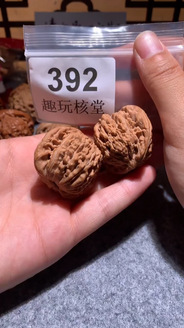 把件文玩核桃【趣玩核堂】392号，41左右汉高楼
