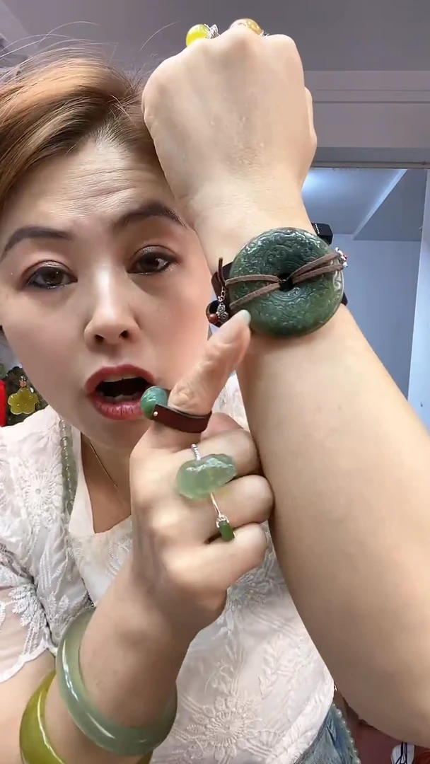 【闪购商品】和田玉手牌未镶嵌多样性发货其中之一