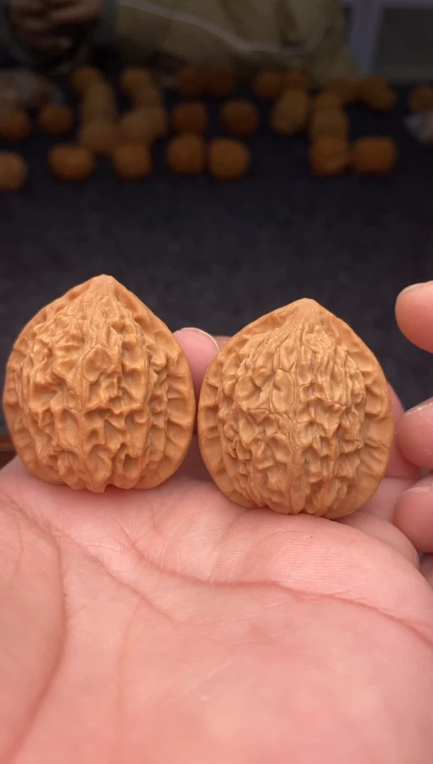 把件文玩核桃B124号36尺金牛