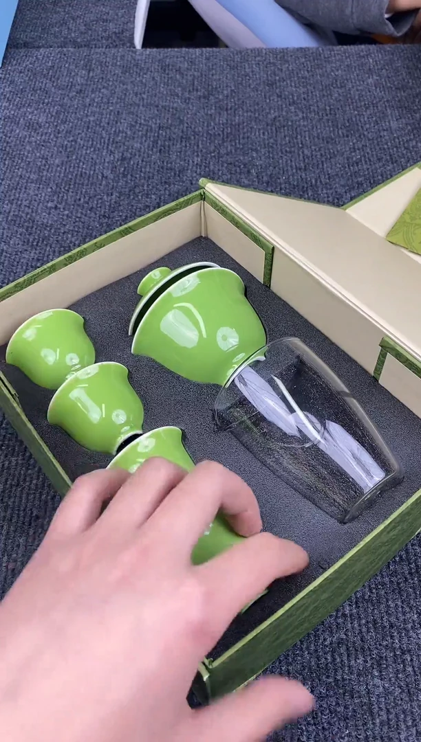 瓷片手工商品，没有品牌