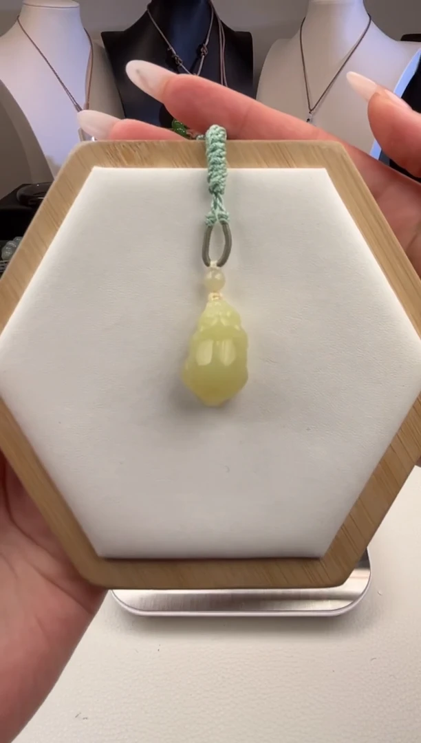 吊坠(不含链)未镶嵌和田玉1580