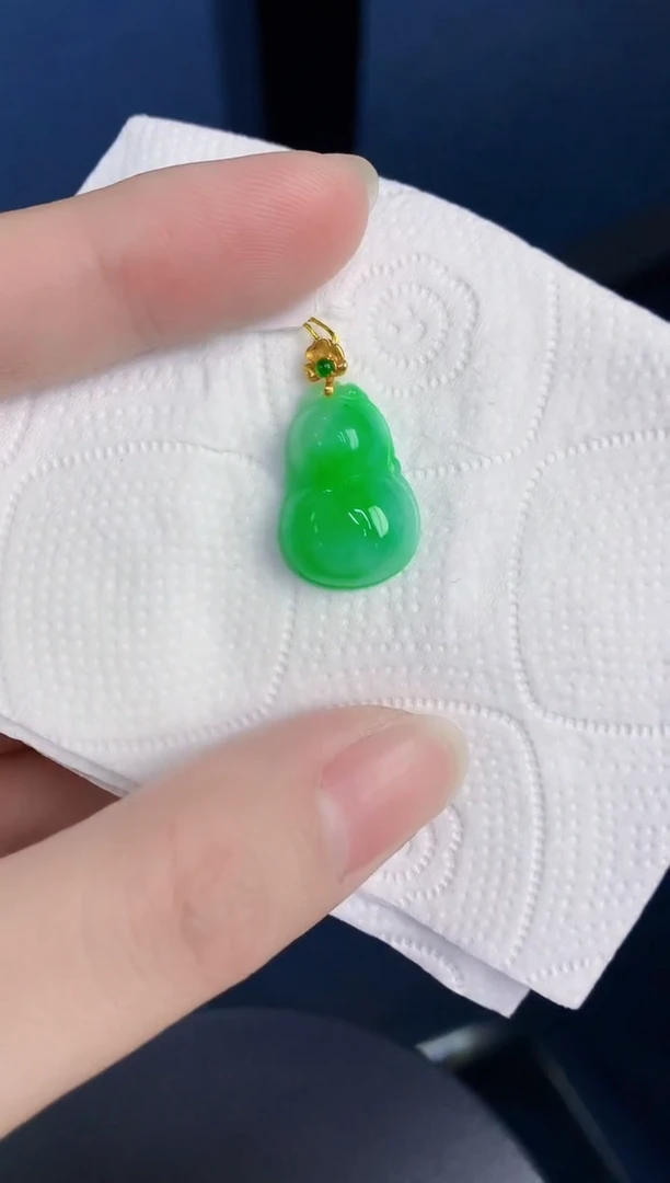 颈饰18K金镶嵌翡翠天然翡翠缅甸A货