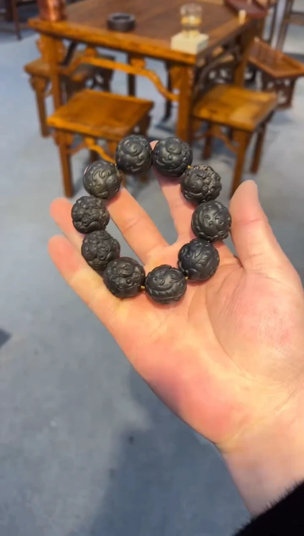 【闪购商品】花梨木类木雕手串