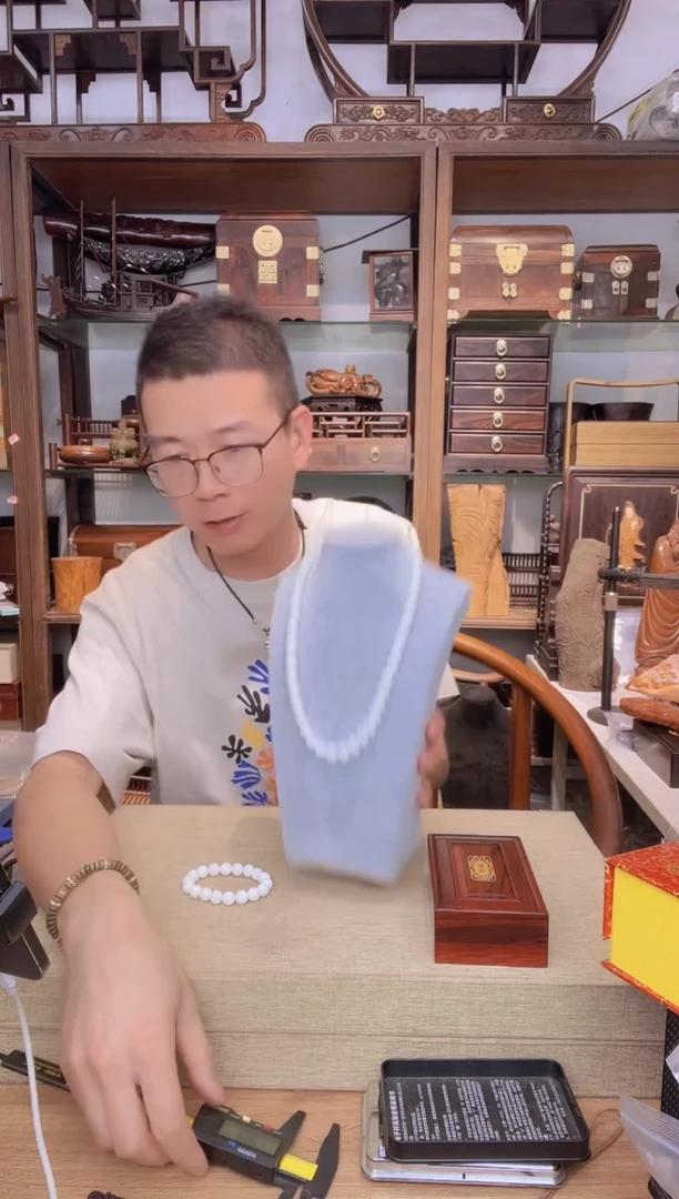 乌木类书架981抽拉盒+塑料1.0妈妈链+单圈手串