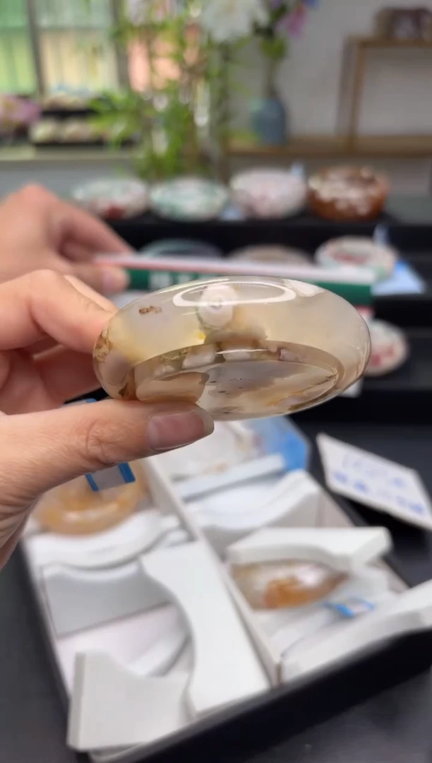 【闪购商品】石英质玉手镯未镶嵌C897(53圈赠送镯心)