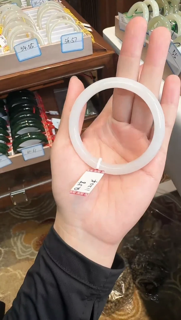 未镶嵌手镯和田玉58-