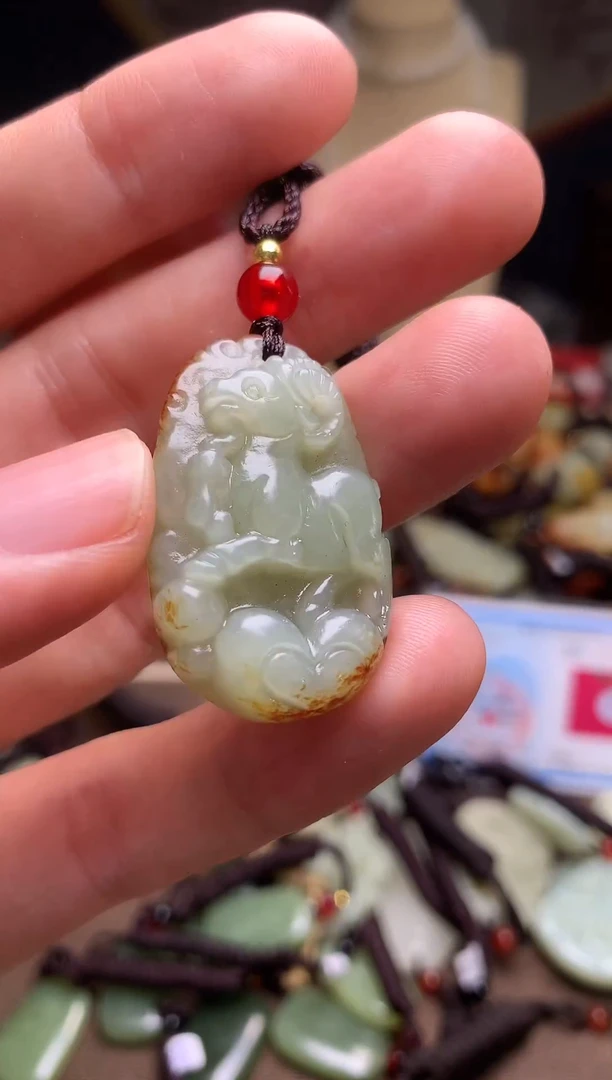 颈饰未镶嵌和田玉新疆料青海料清水和田玉吊坠
