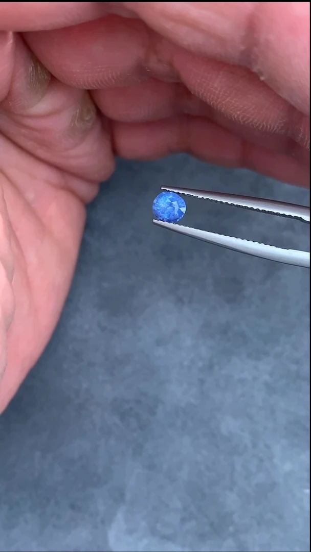 未镶嵌裸石尖晶石克拉1