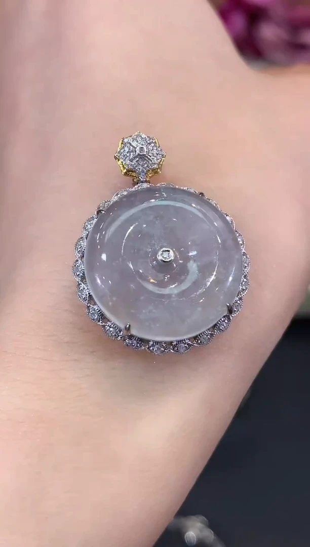 吊坠(不含链)18K金镶嵌翡翠B102