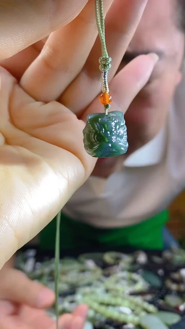 和田玉未镶嵌颈饰多样性发货，拍一发一