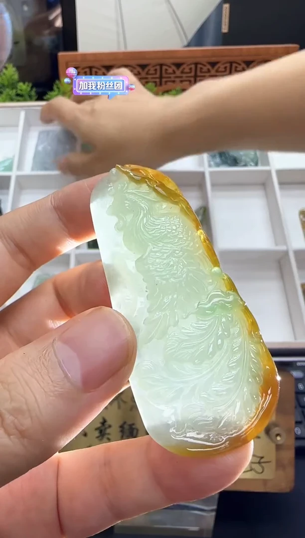 翡翠挂件未镶嵌A货翡翠多样性孤品