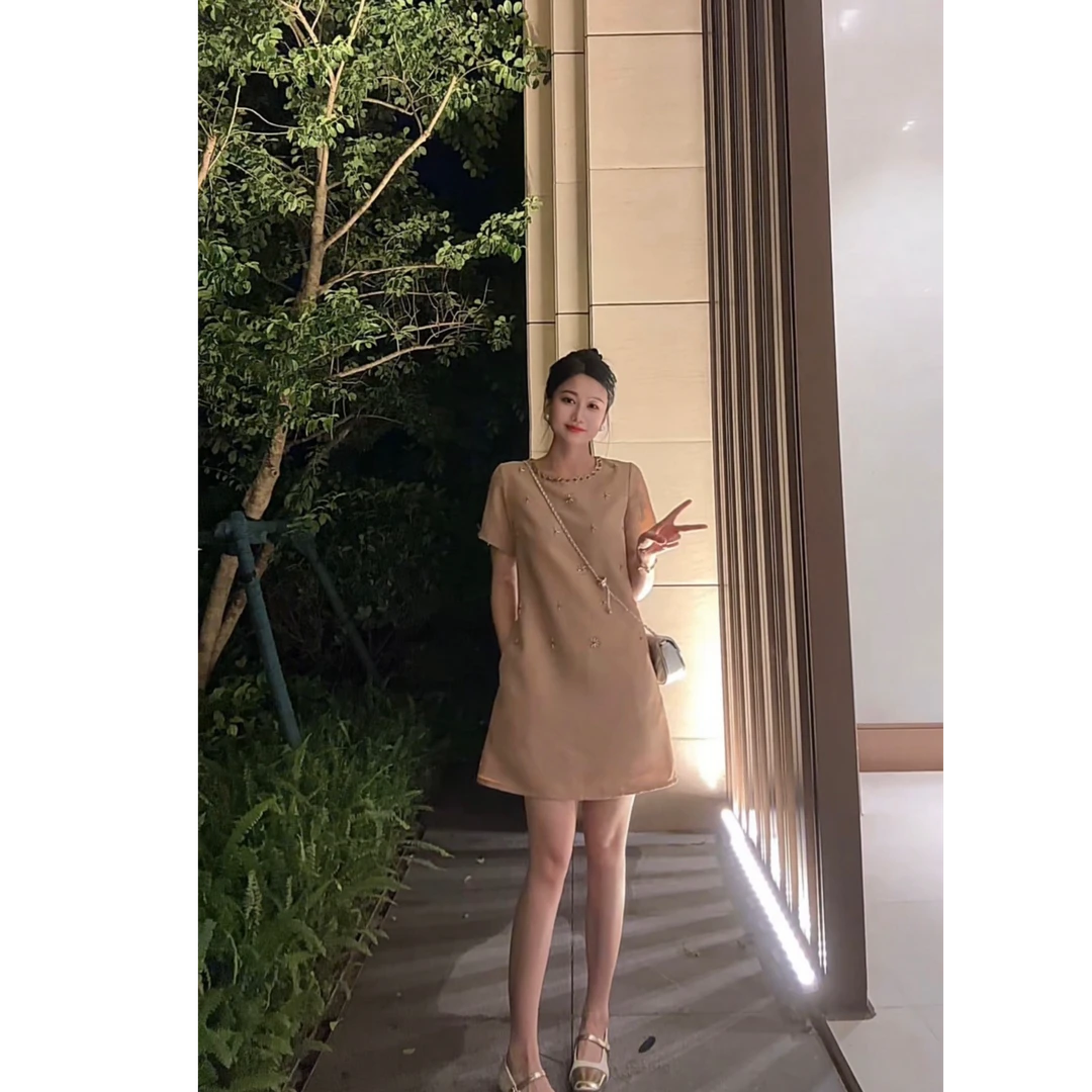 重工设计感手工晶体花连衣裙夏季新款法式气质短袖连衣裙8204