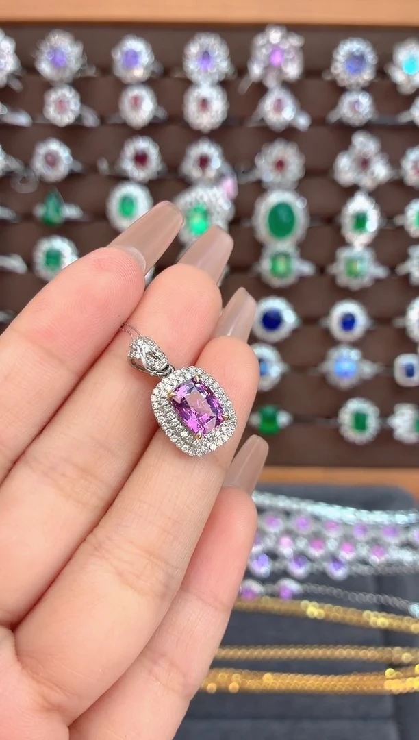 吊坠彩色蓝宝石18K金镶嵌-2.21克拉