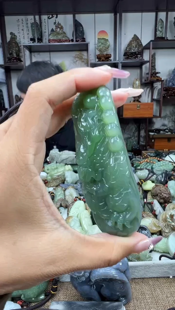 未镶嵌和田玉把件1