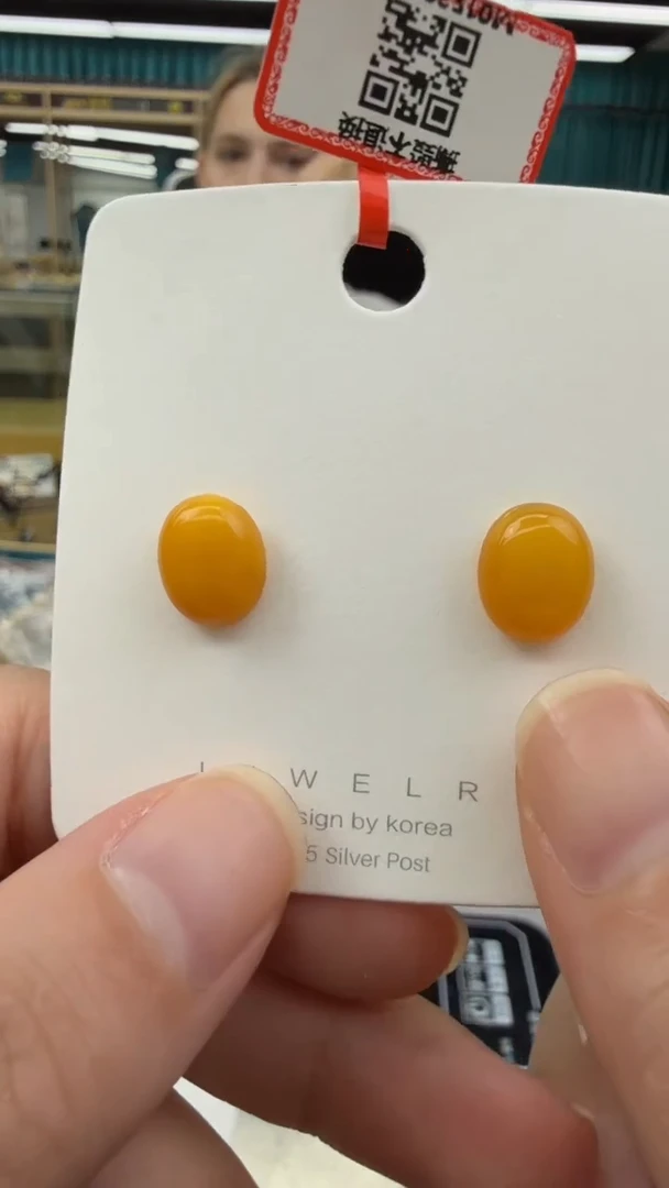 未镶嵌琥珀耳饰15秒拍号 假一罚三