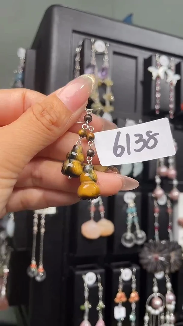 紫晶耳饰银S925镶嵌喜欢拍随机