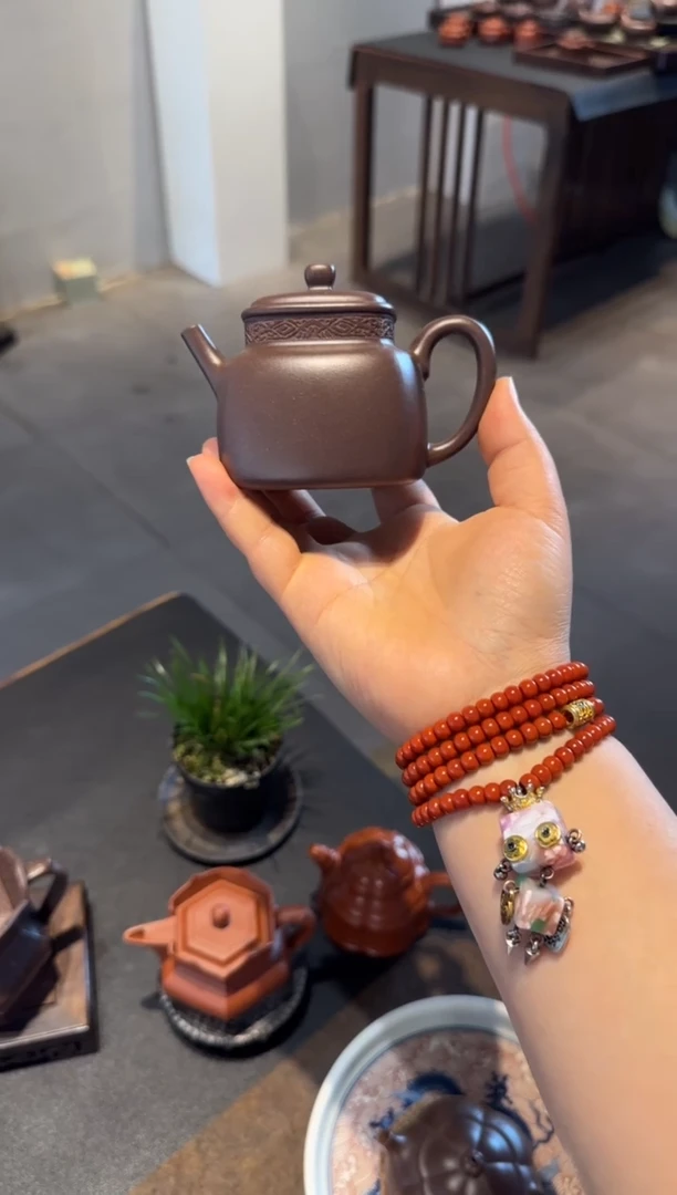 茶壶紫砂四方言心