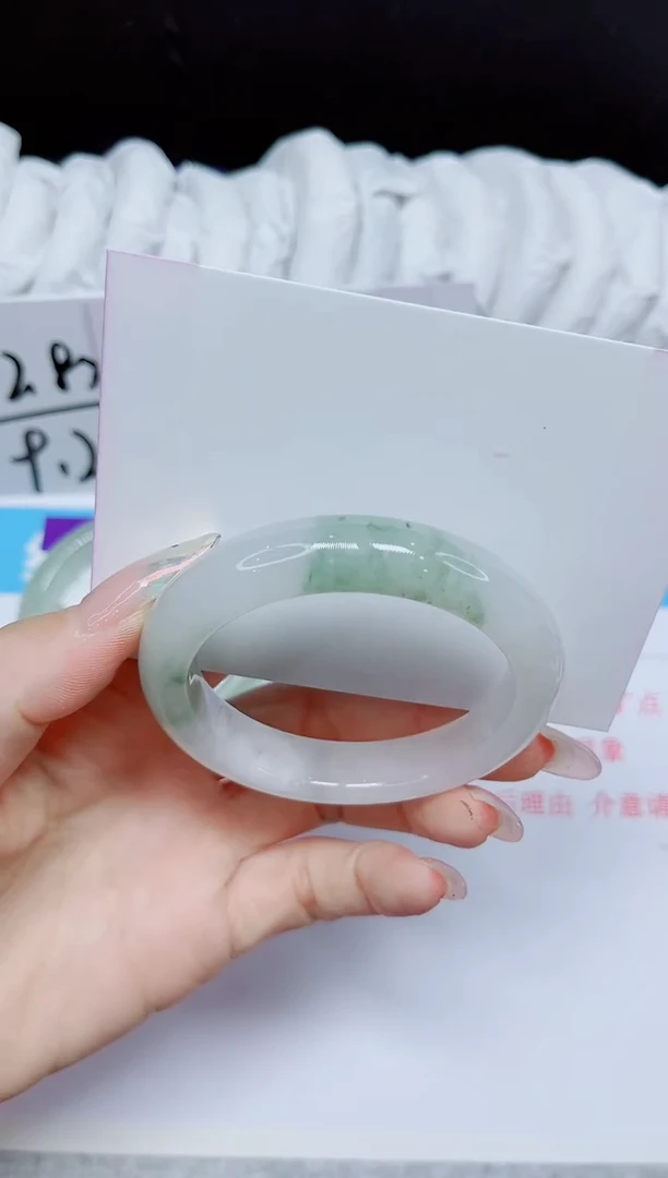 石英质玉手镯未镶嵌362.