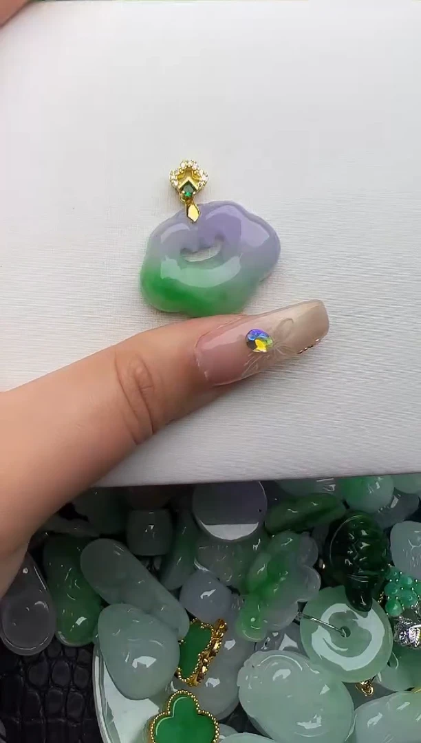 翡翠未镶嵌颈饰天然缅甸翡翠吊坠