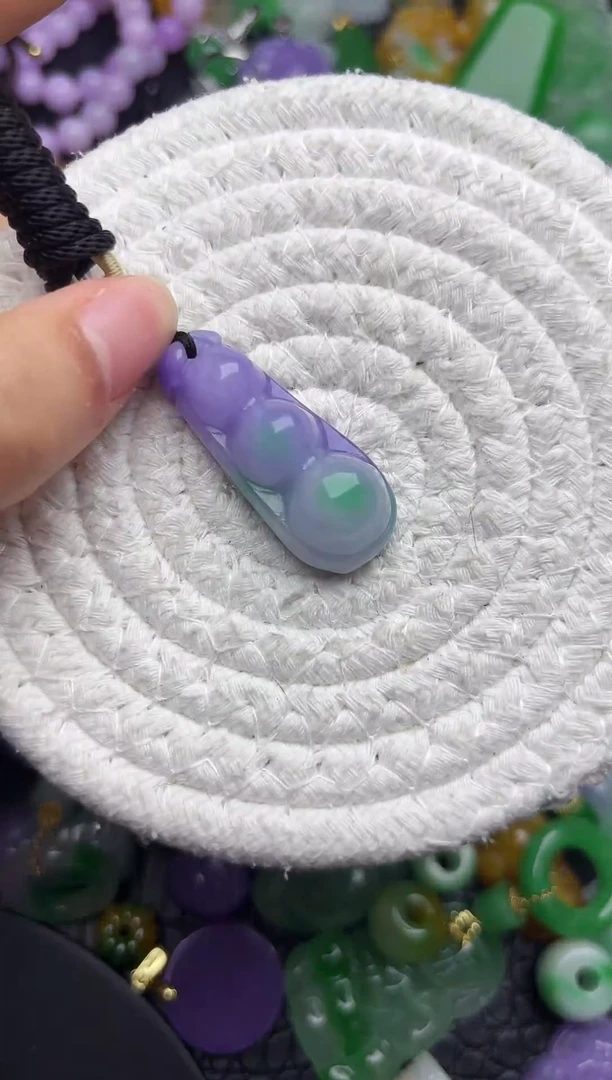 颈饰未镶嵌翡翠缅甸翡翠吊坠