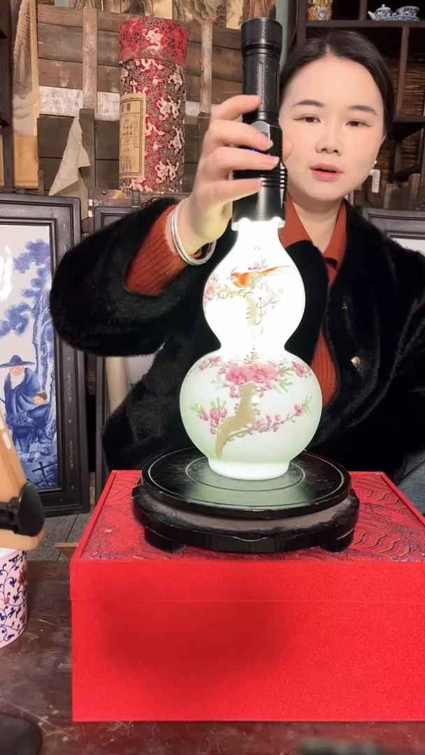 陶景德镇陶瓷摆件M105