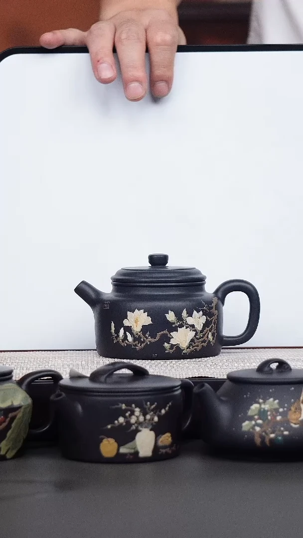 茶壶紫砂黑泥泥绘德钟