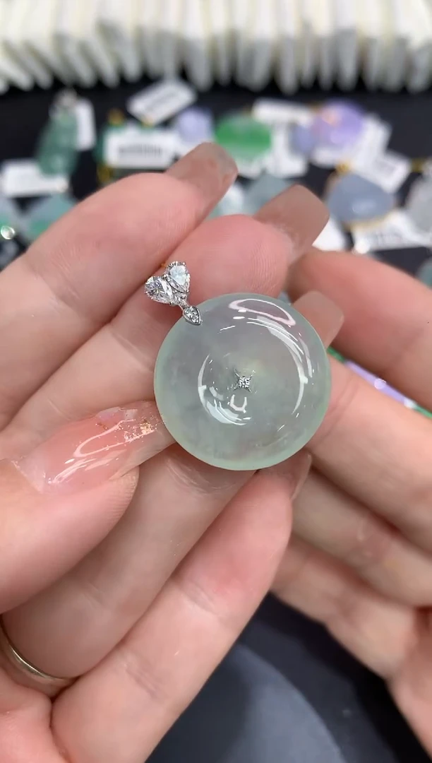 吊坠(不含链)18K金镶嵌翡翠1111111111111