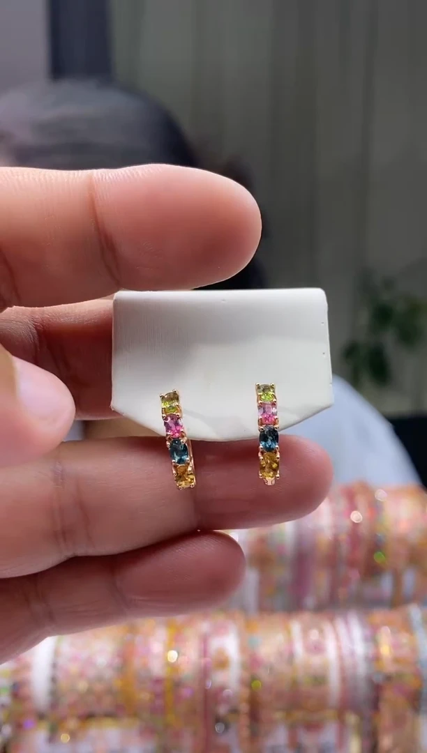 【闪购商品】碧玺耳扣银S925镶嵌35454354343