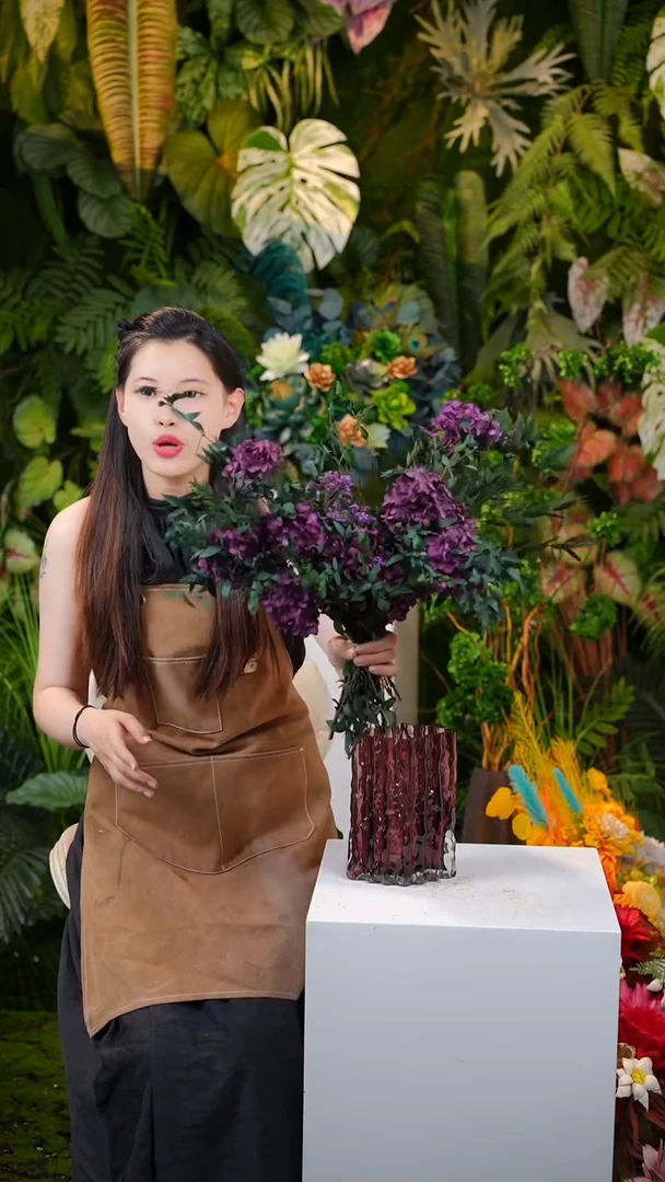 永生花搭配带瓶子