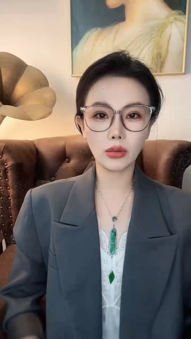 颈饰未镶嵌翡翠小**?翡翠E821