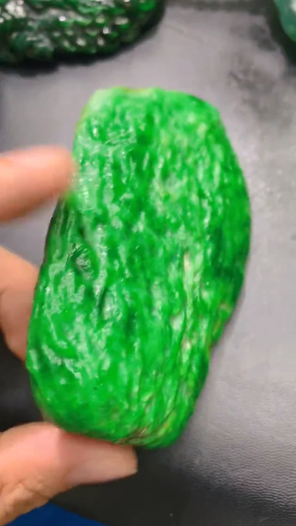 颈饰未镶嵌翡翠L****n天然缅甸a货翡翠
