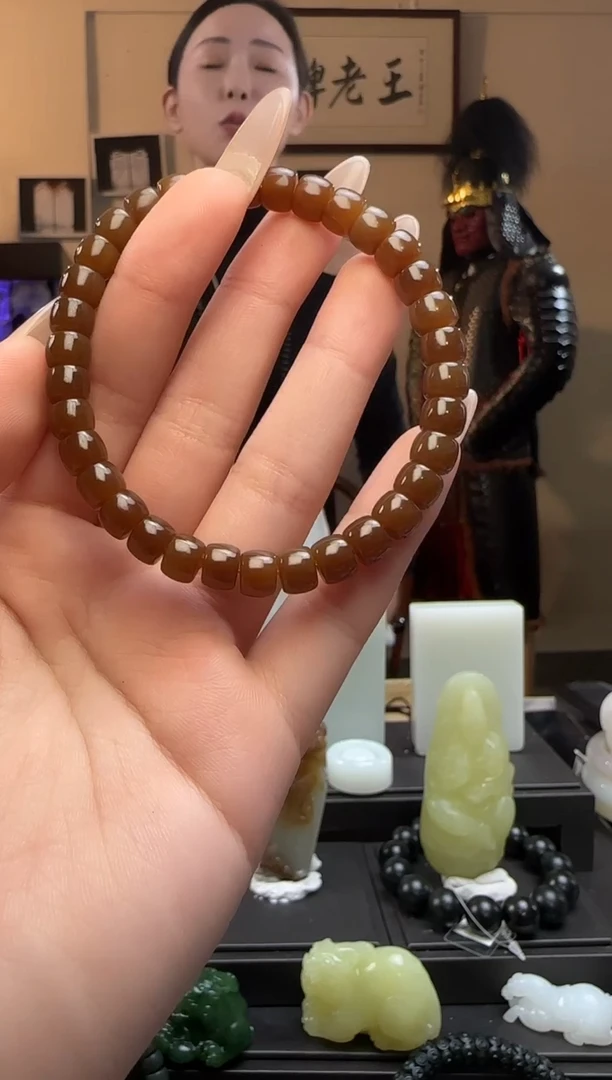 【闪购商品】和田玉糖极限弧未镶嵌手串