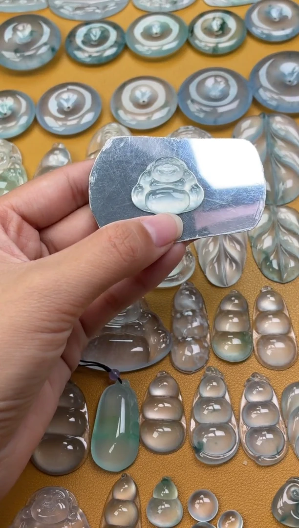 吊坠(不含链)未镶嵌翡翠32 佛公 20.9 26.1 4.0