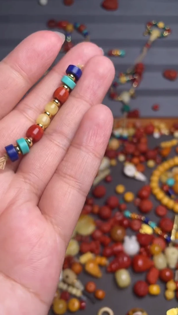 未镶嵌蜜蜡裸石多样性发其一，4mm蜜蜡直切隔片套